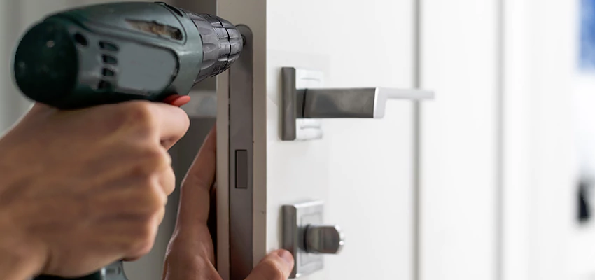 Locksmith For Lock Replacement Near Me in Vernon Hills, IL