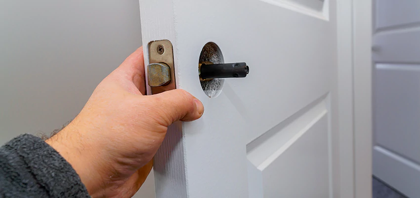 Nighttime Locksmith For Lock Repair in Vernon Hills, IL