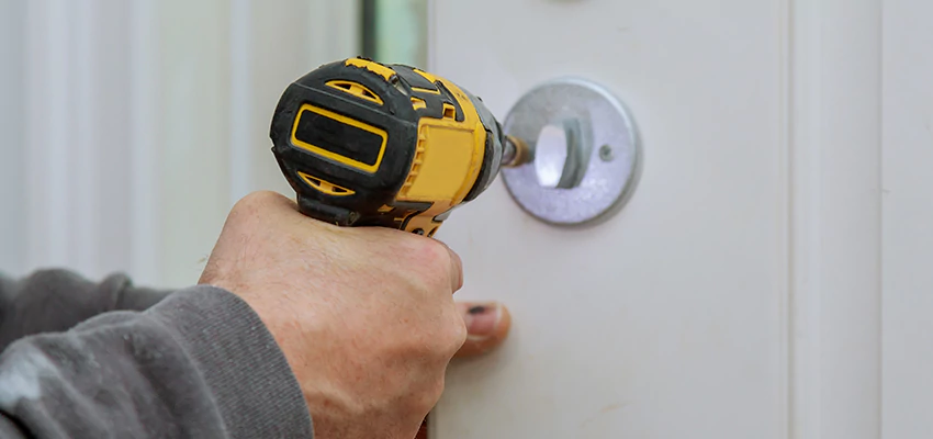 Street Locksmith For Smart Lock Repair in Vernon Hills, IL