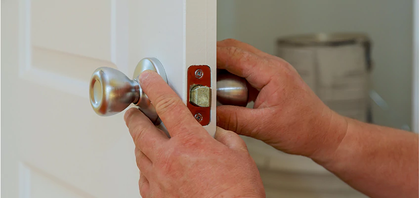 AAA Locksmiths For lock Replacement in Vernon Hills, Illinois