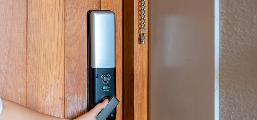 Home Security Electronic Locks Upgrades in Vernon Hills, IL